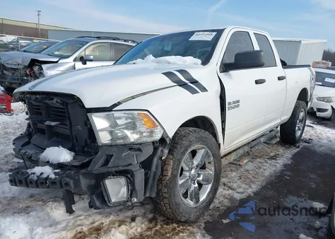 2018 Ram 1500 Express 4X4 6'4 Box z USA, uszkodzony, nr VIN 1C6RR7FGXJS320546